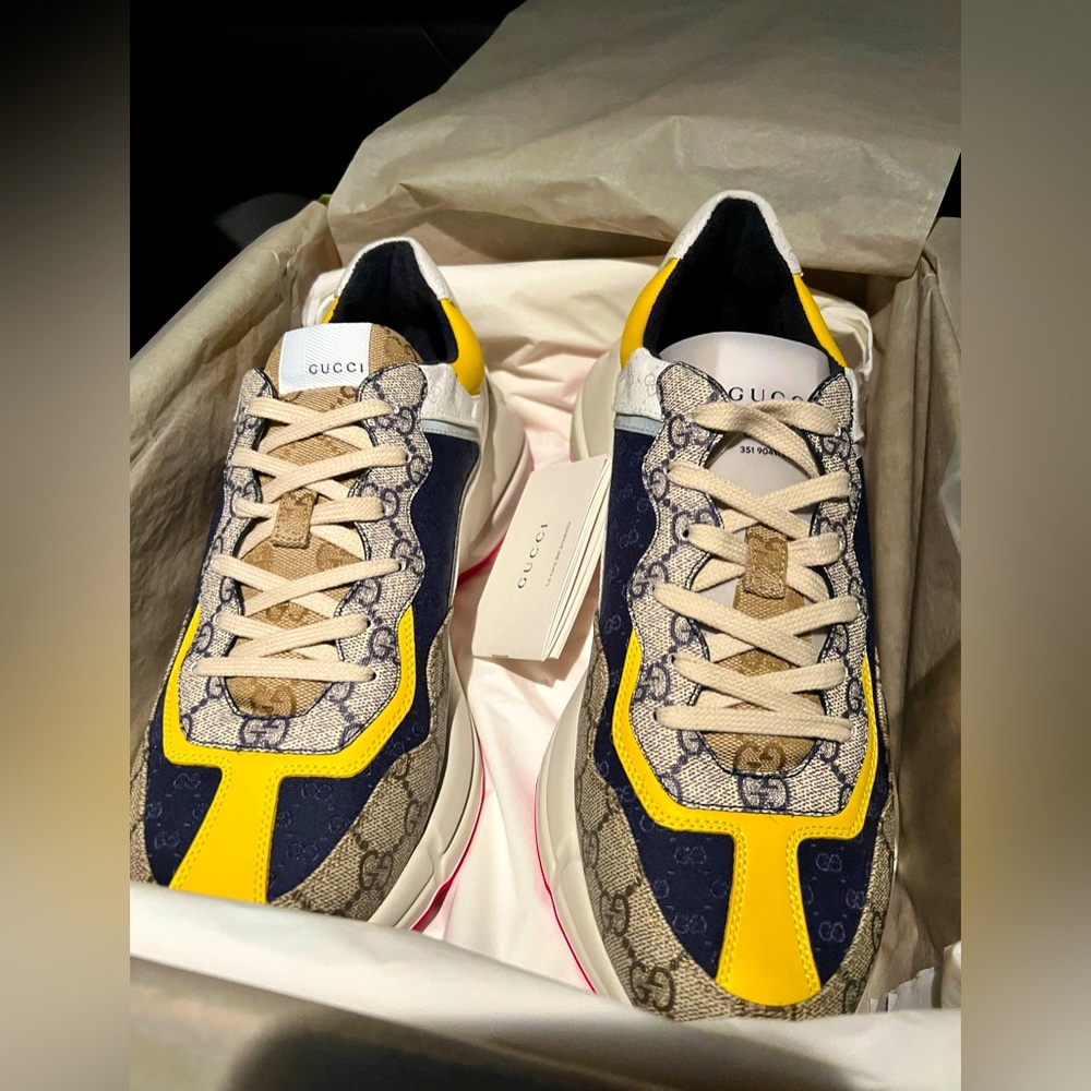 GUCCI RHYTON MONOGRAM SNEAKER
